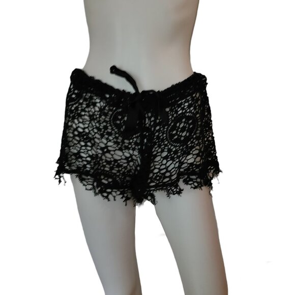 Nightcap by Carisa Rene Crochet Swim Cover Up Set with Shorts - Picture 8 of 10